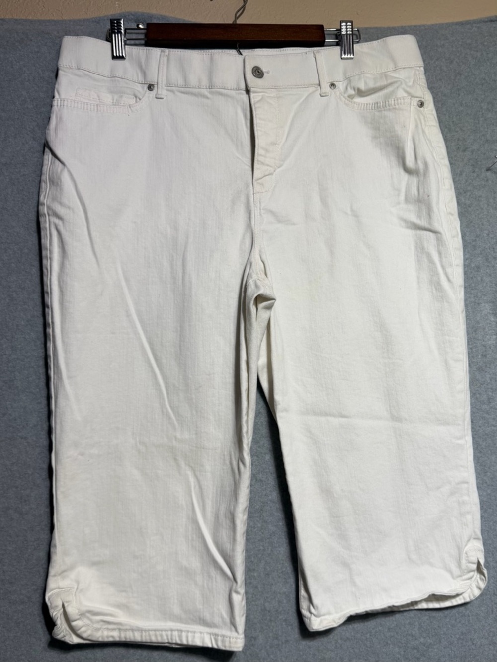 Gloria Vanderbilt White Cropped Ankle Jeans